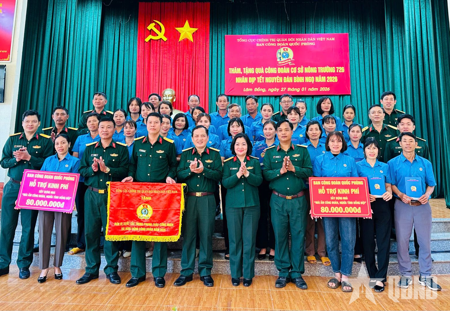 Ban Công đoàn Quốc phòng chăm lo đoàn viên mắc bệnh hiểm nghèo